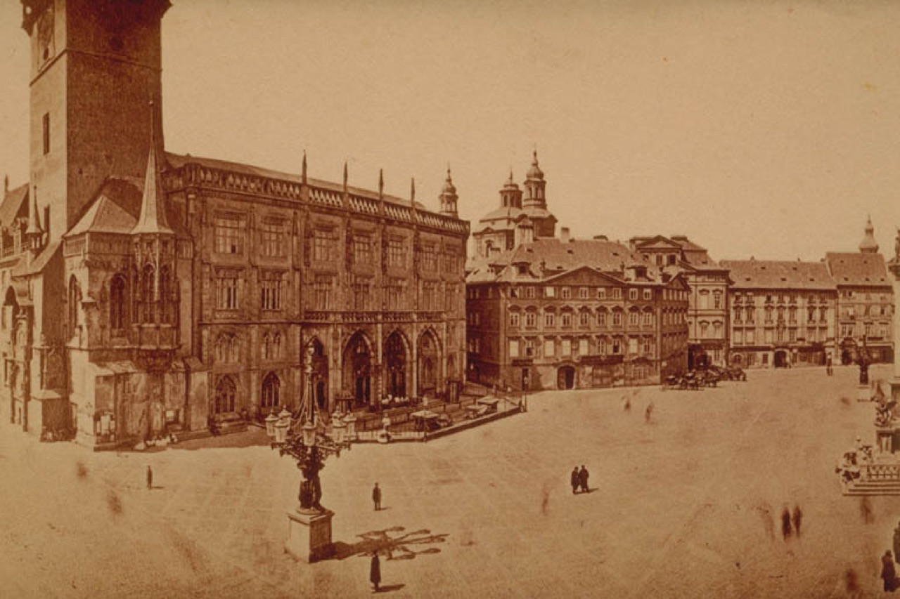 The Old Town Hall with its neo-Gothic wing, burnt out in May 1945. František Fridrich, about 1870